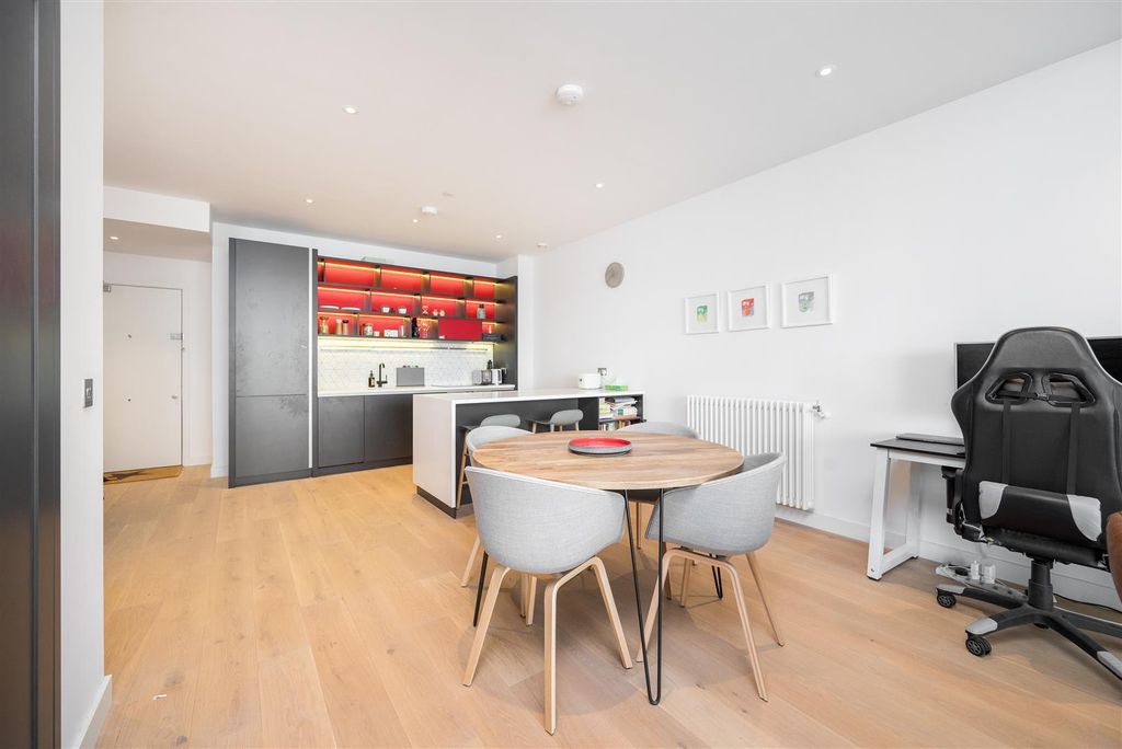 Property photo 2 of 17 Kent Building (11).Jpg