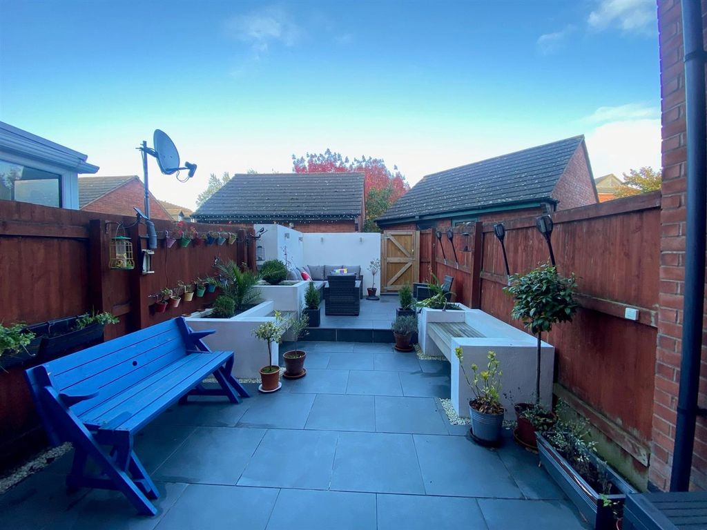 Property photo 3 of 13 Property Photo