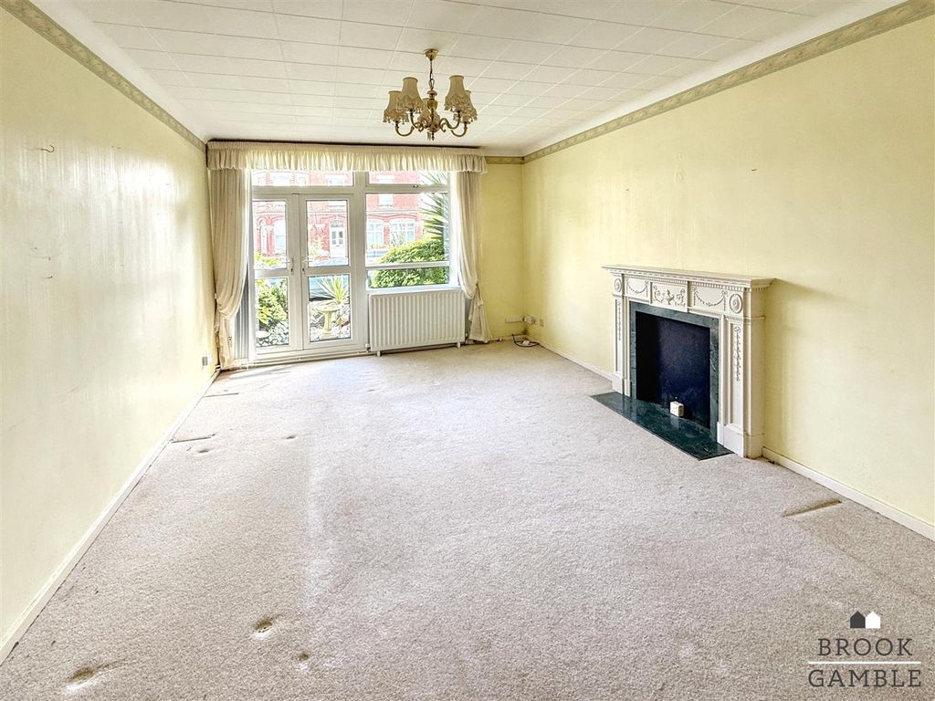 Property photo 2 of 11 01323438506