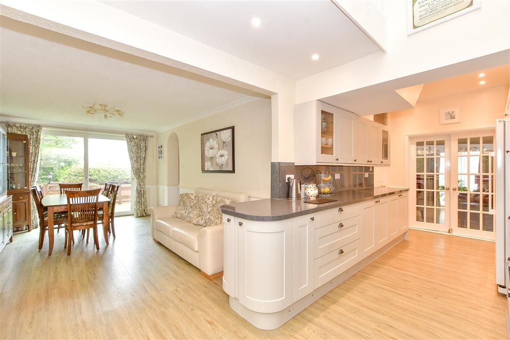Property photo 2 of 22 Kitchen