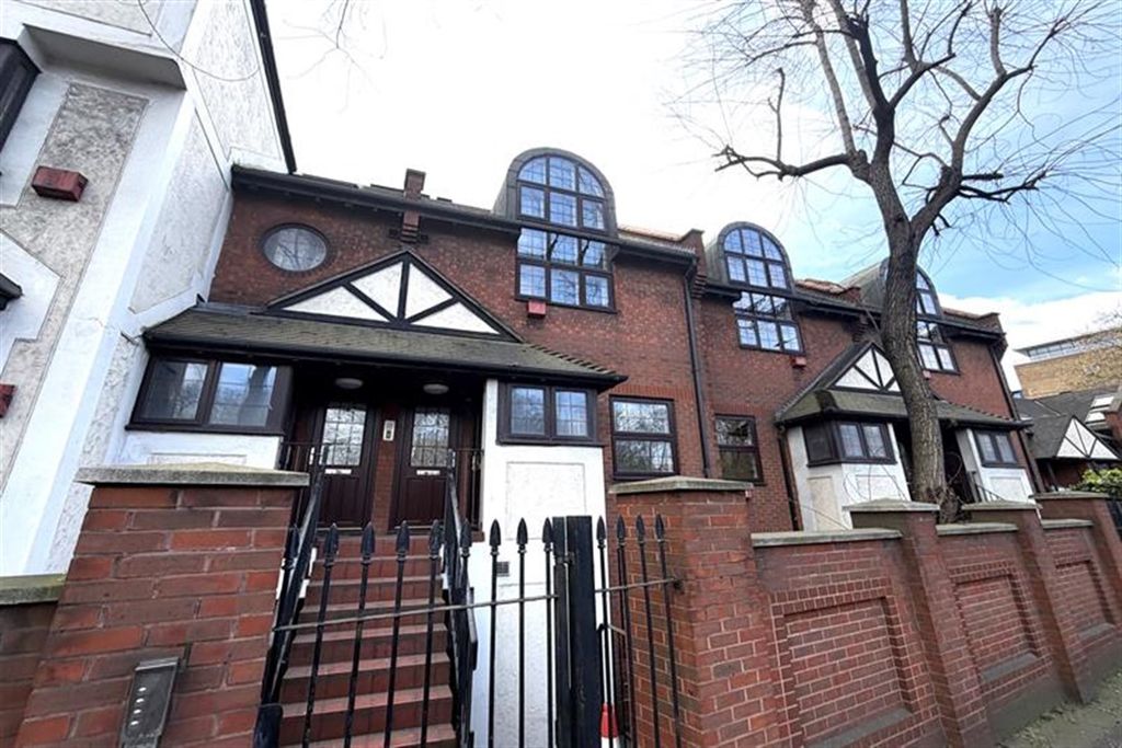 Property photo 1 of 15 (Main)