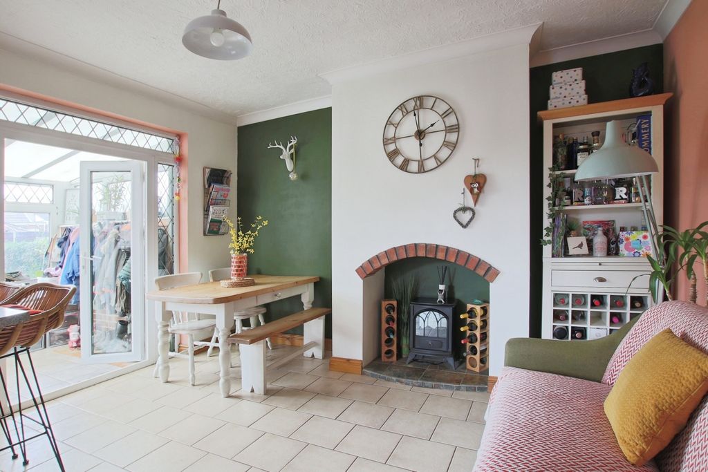 Property photo 3 of 27 4231957