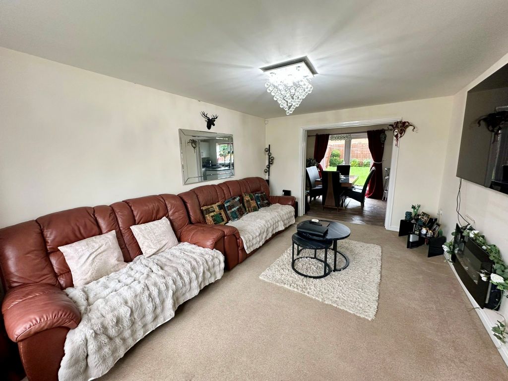 Property photo 2 of 15 Bedroom