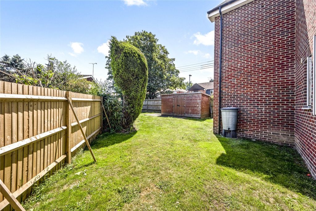 Property photo 3 of 12 Picture No. 16