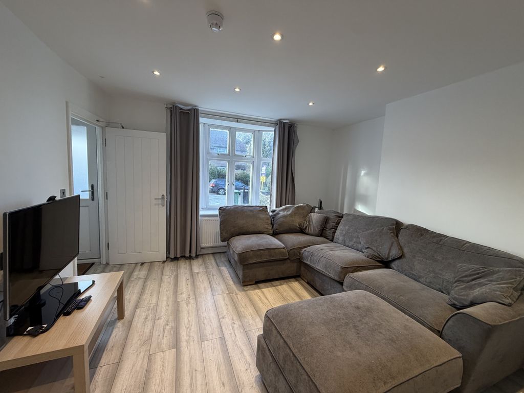 Property photo 1 of 6 Img_3475