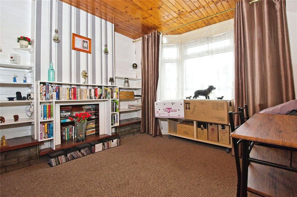 Property photo 2 of 16 Photography