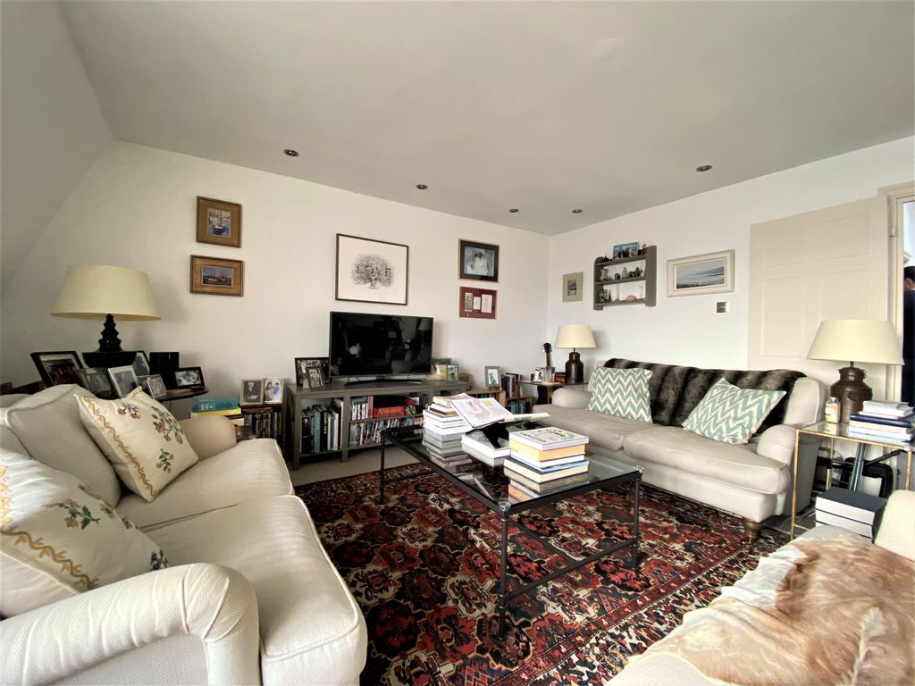 Property photo 2 of 9 Living Room