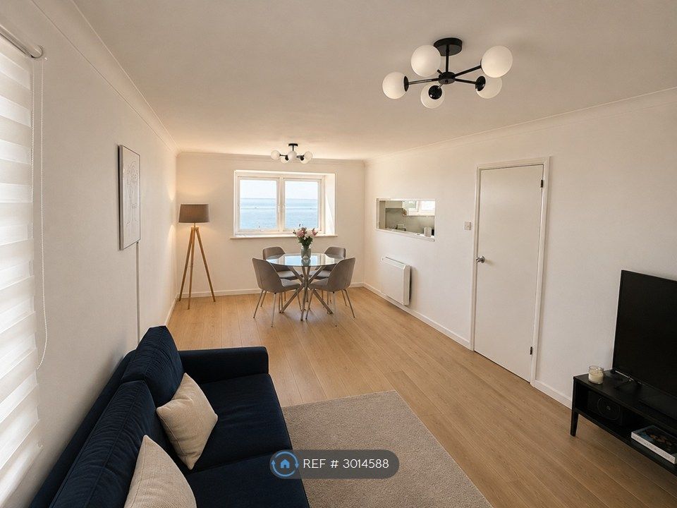 Property photo 1 of 7 Living & Dinning Room