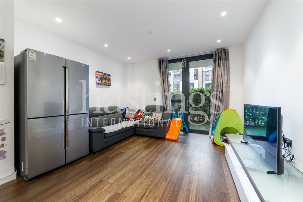 Property photo 3 of 8