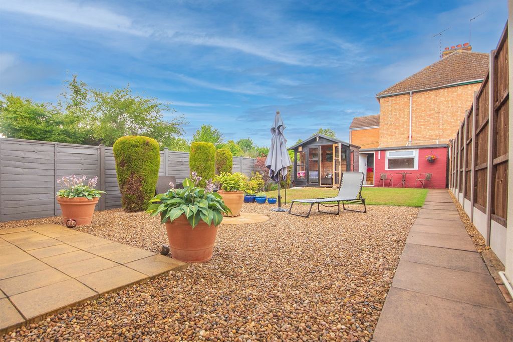 Property photo 2 of 14