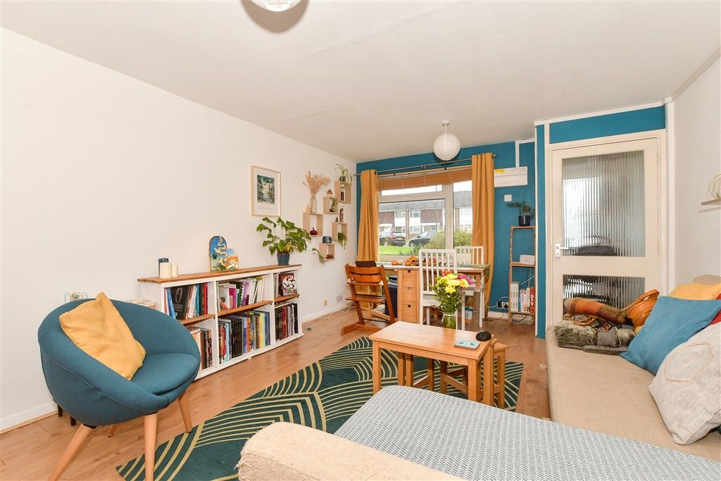 Property photo 3 of 10 Lounge/Dining Room