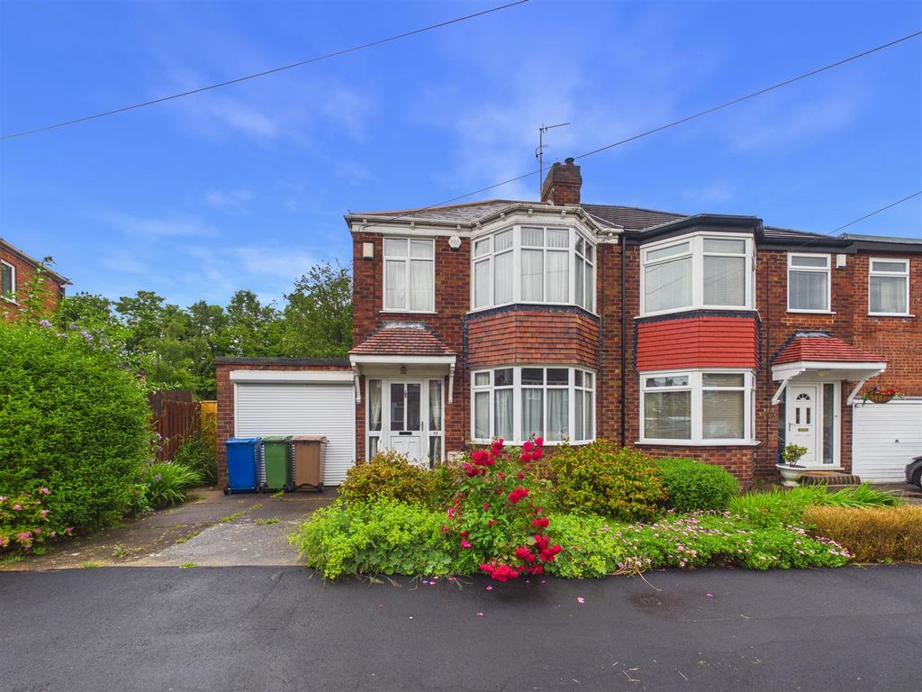 Property photo 1 of 9 Cam05451G0-Pr0152-Still011.Jpg