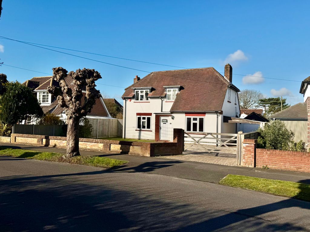 Property photo 1 of 11 Chestnut