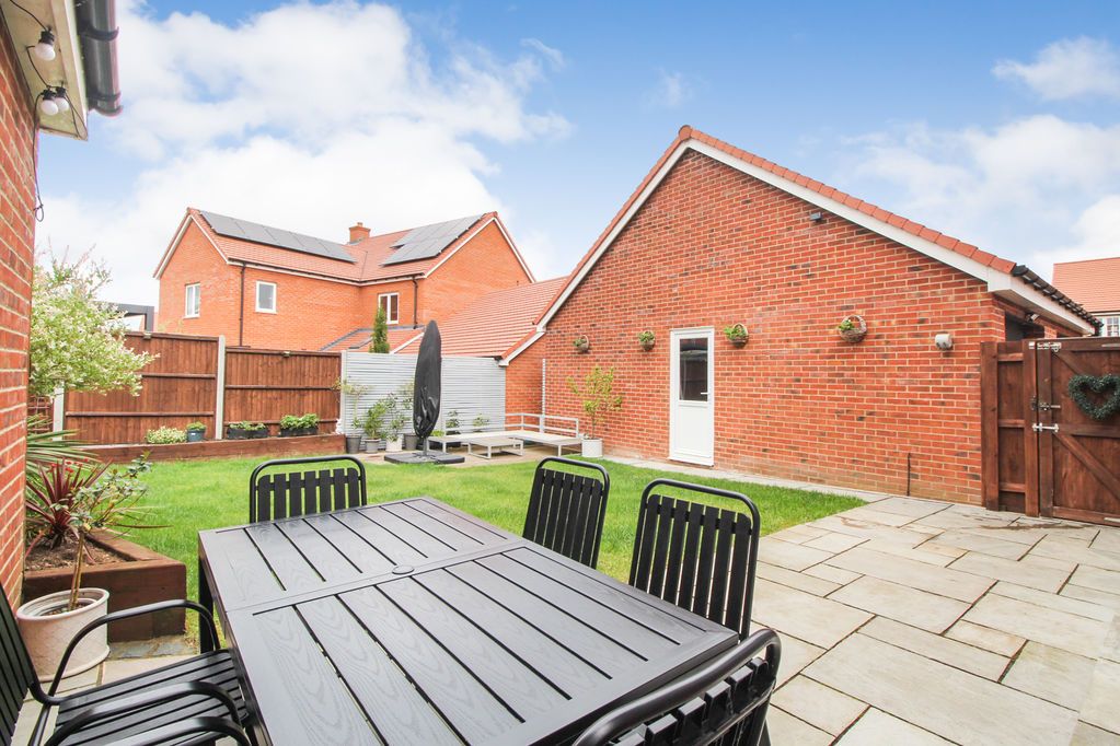 Property photo 2 of 19 Rear Garden