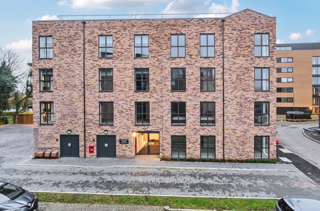 Property photo 1 of 24 1406311-2-6980E50d55Ca8