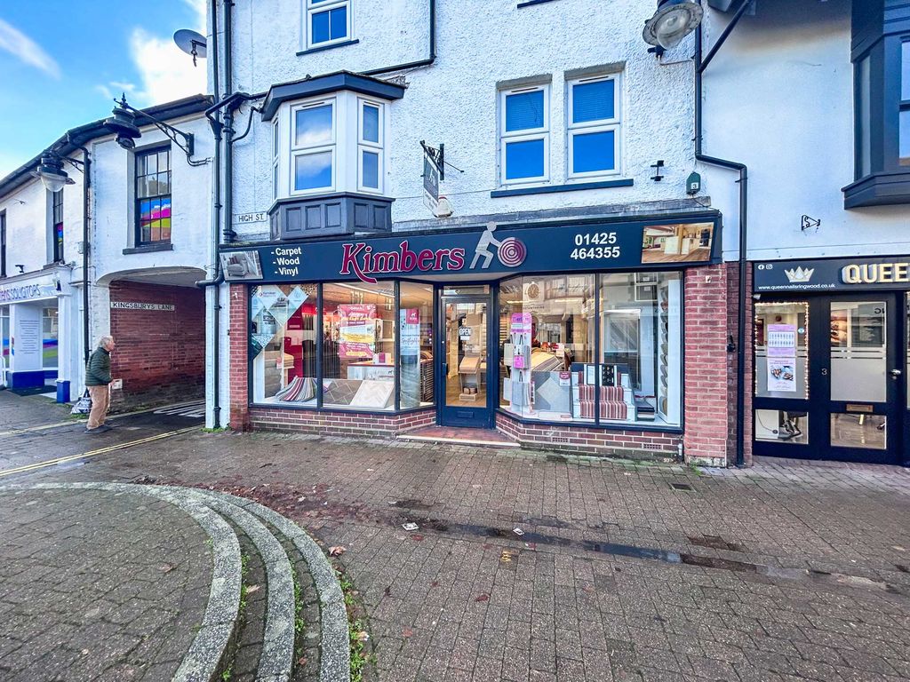 Property photo 3 of 6