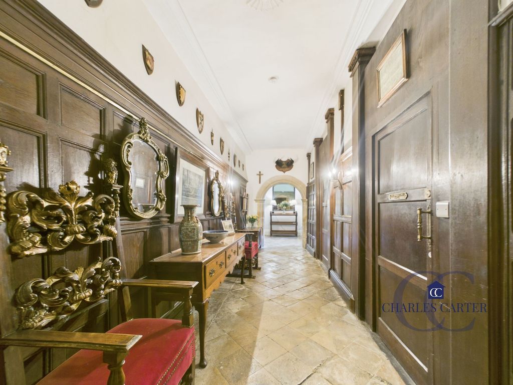 Property photo 2 of 21