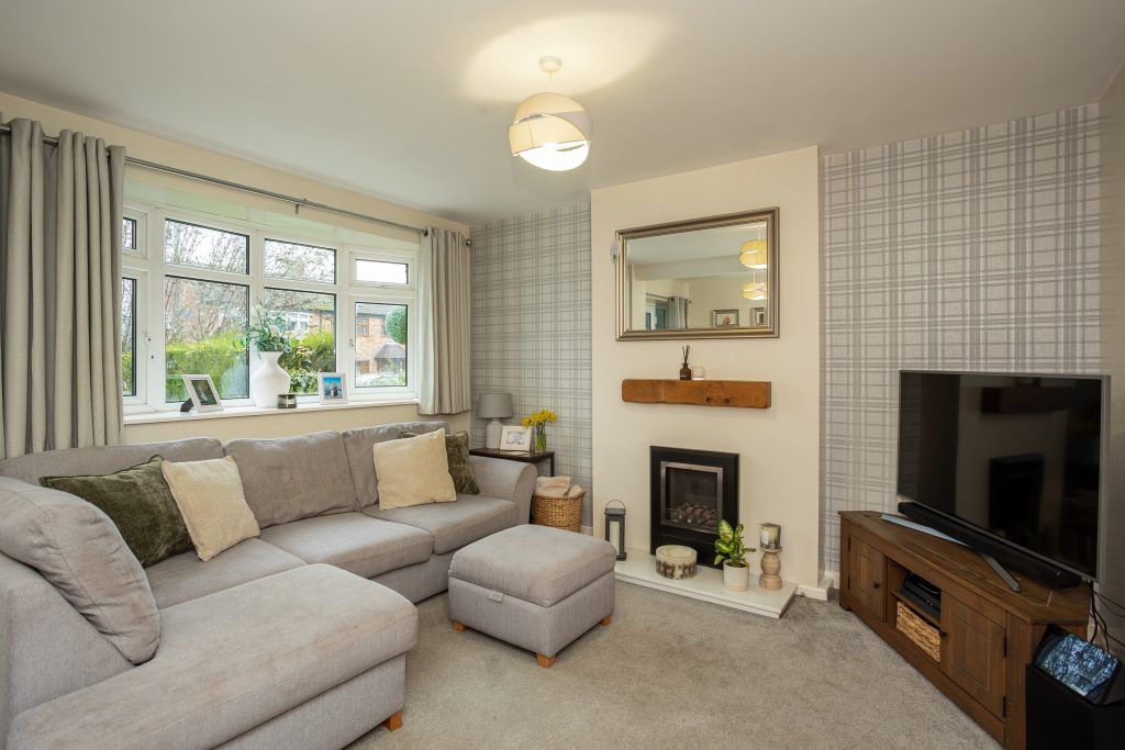 Property photo 2 of 28