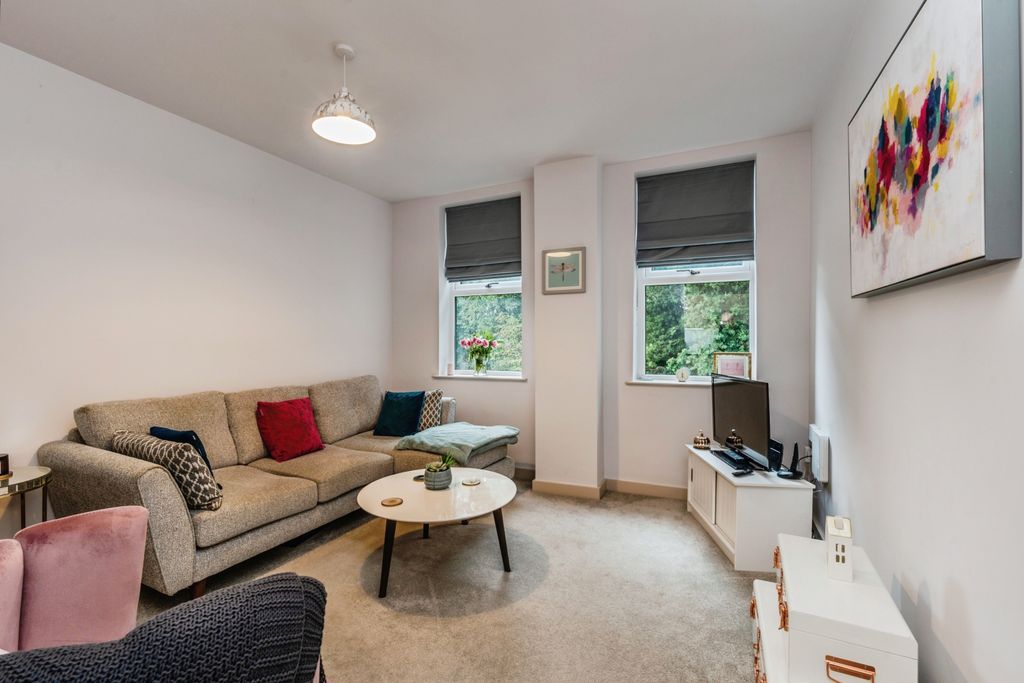 Property photo 2 of 13