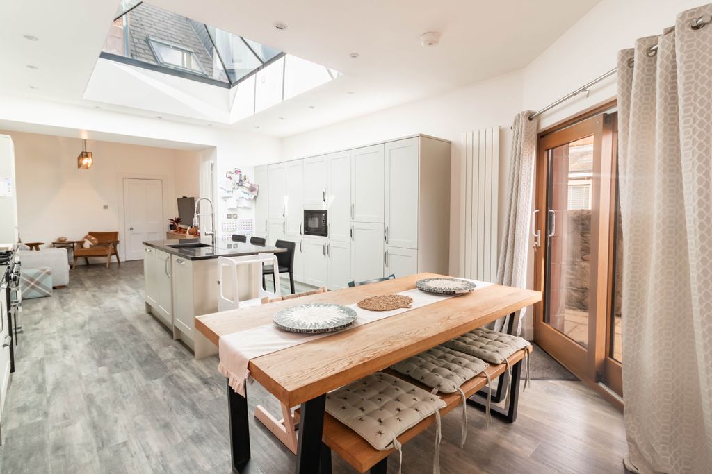 Property photo 3 of 39 Family Dining Kitchen