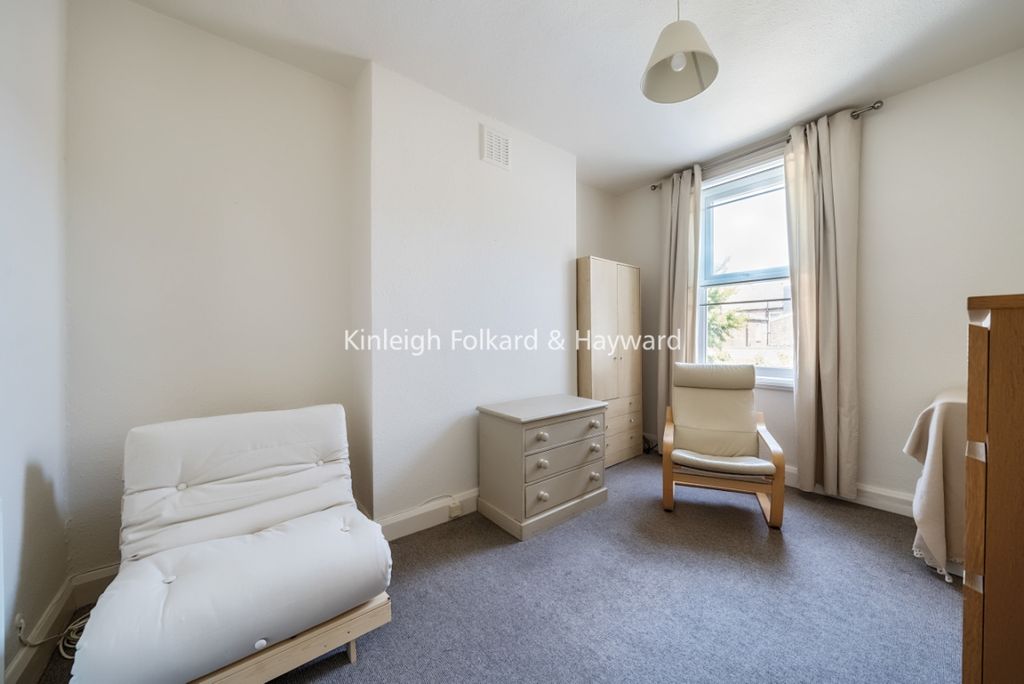 Property photo 3 of 7 1d901E45-530F-44E7-B