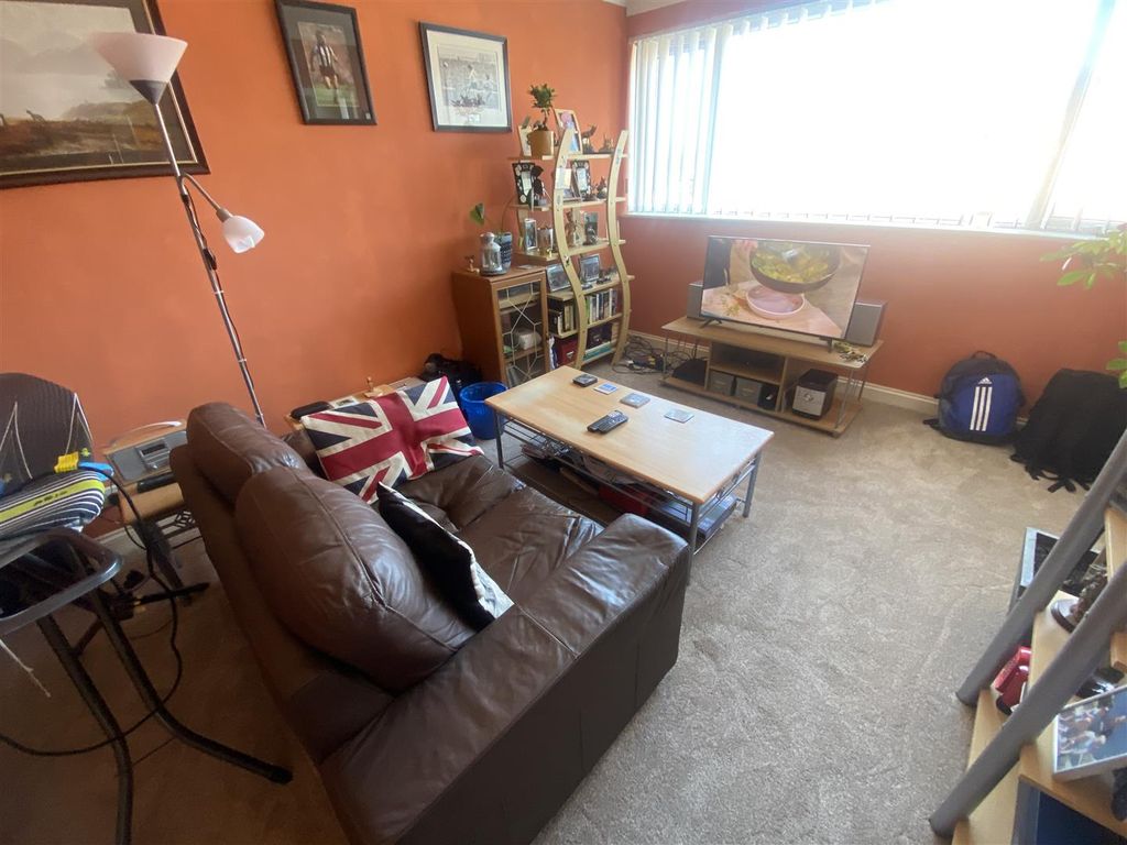 Property photo 3 of 6 Img_8199.Jpeg