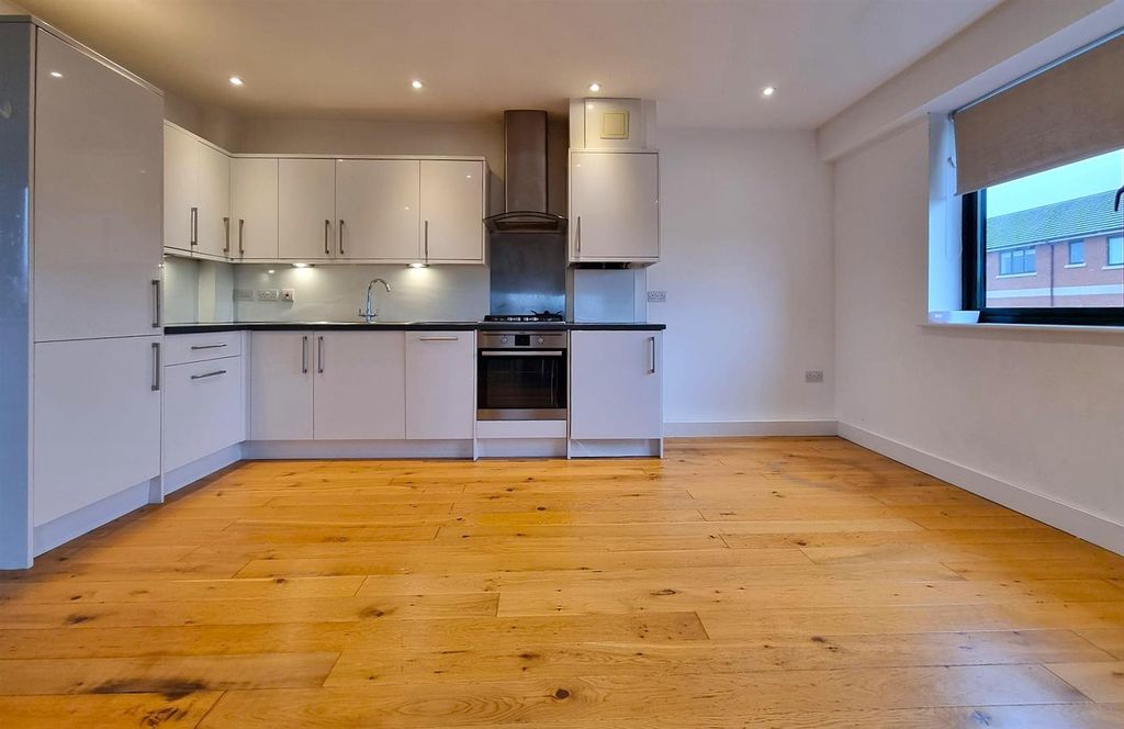 Property photo 2 of 12 Photo-2026-02-10-13-11-38 (1).Jpg