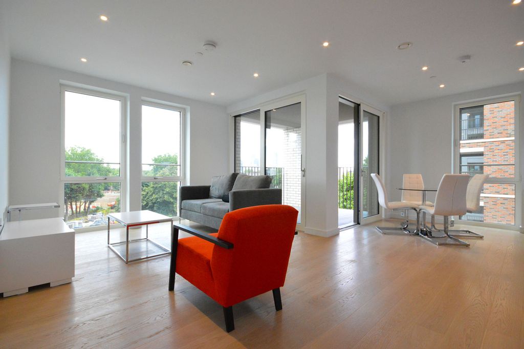 Property photo 1 of 11 2 Double Bedroom Apartment To Rent
