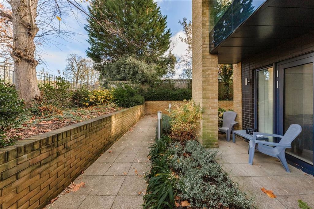 Property photo 3 of 11