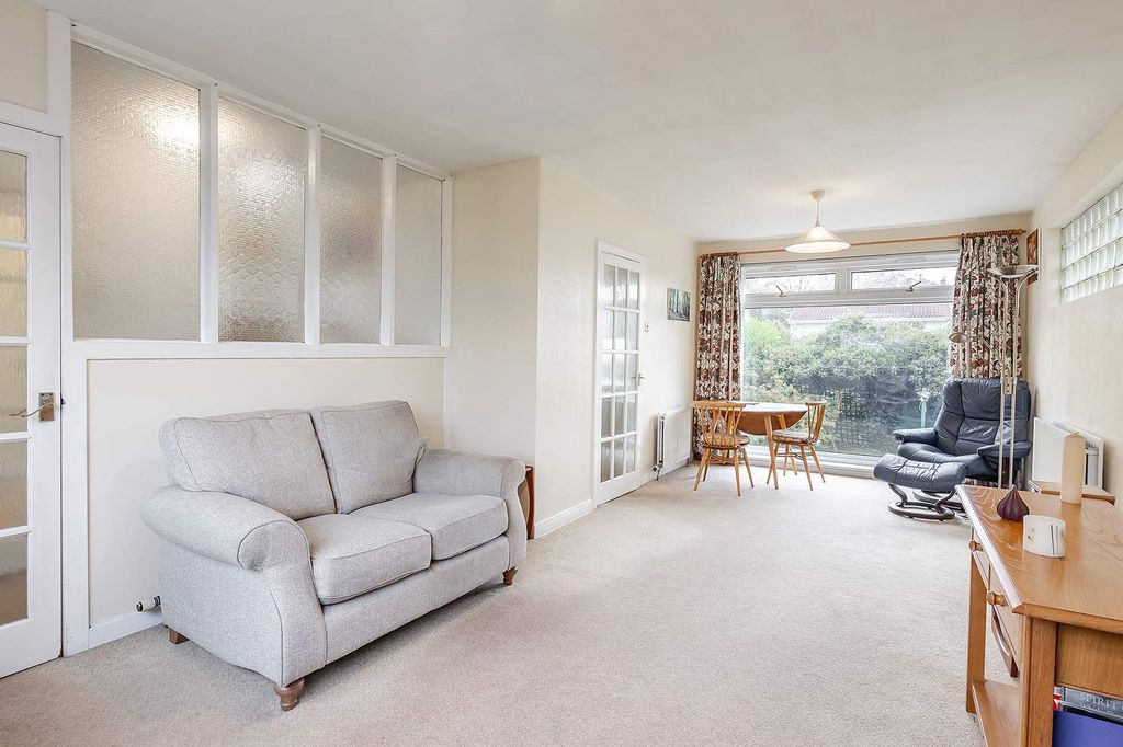 Property photo 2 of 22 Living Room/Diner