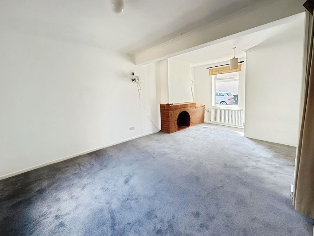 Property photo 3 of 12 Image
