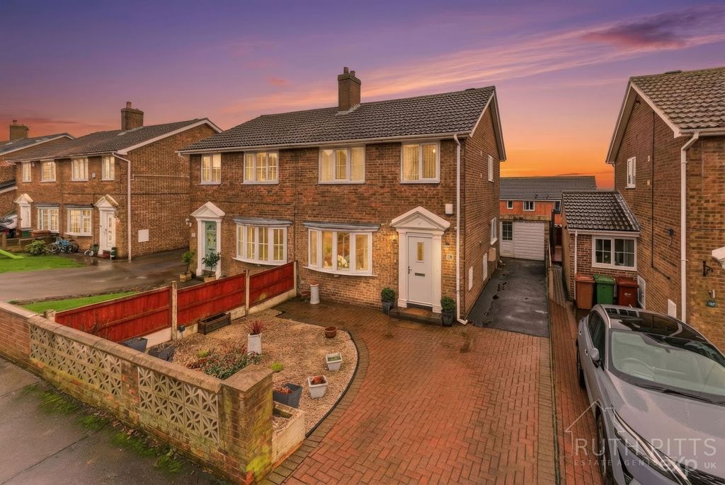 Property photo 3 of 26