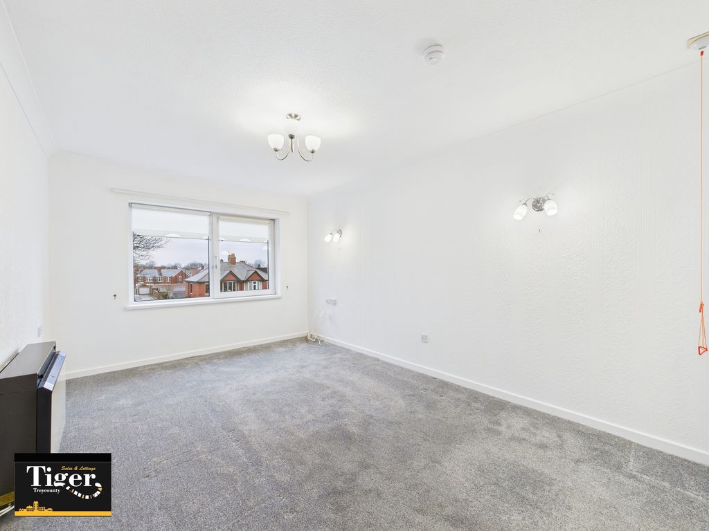 Property photo 2 of 19 Cam03440G0-Pr0485-Still001