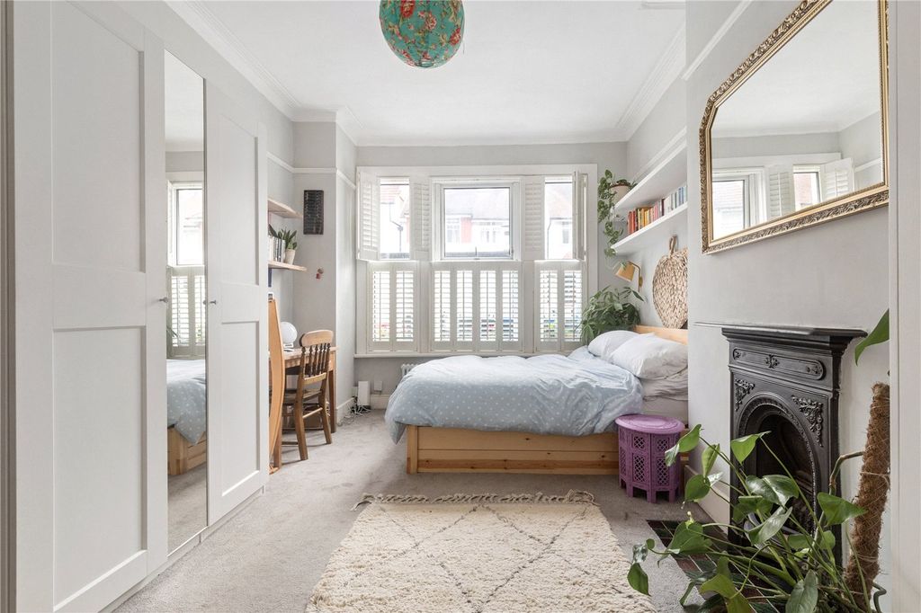 Property photo 2 of 9 Picture No. 20