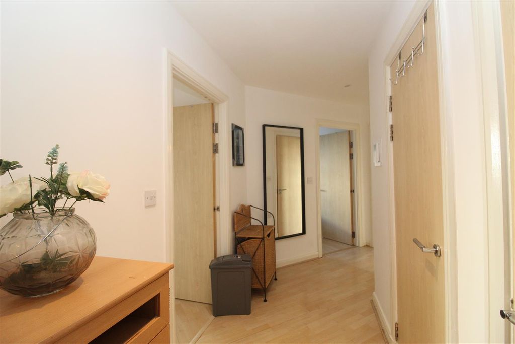 Property photo 2 of 11 Img_0817.Jpg