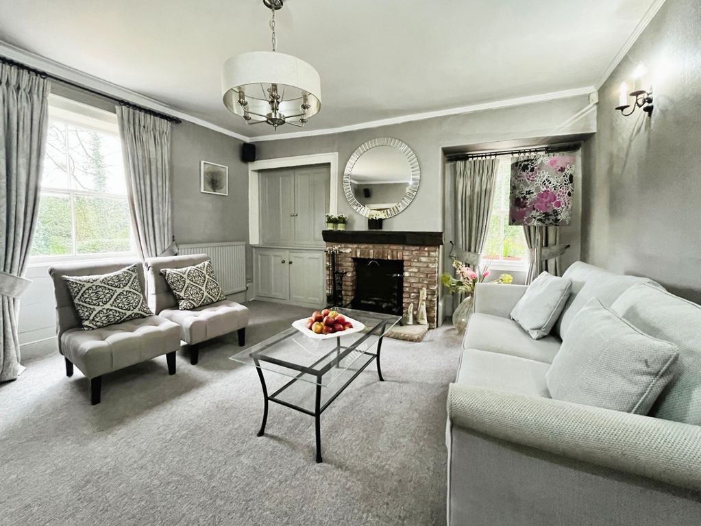 Property photo 3 of 33 3962376