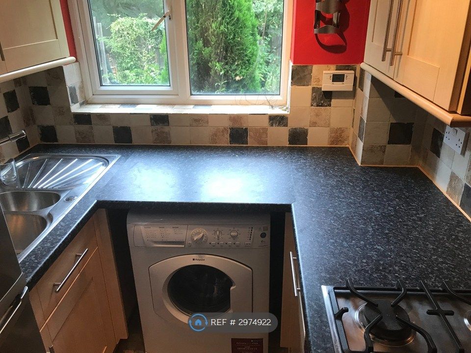 Property photo 3 of 11
