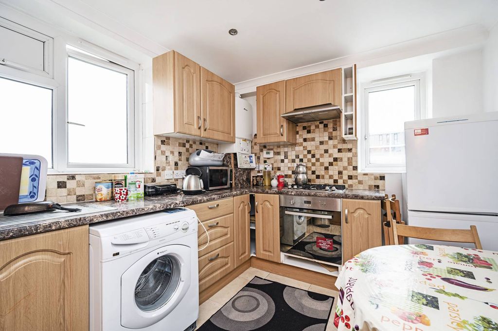 Property photo 1 of 7