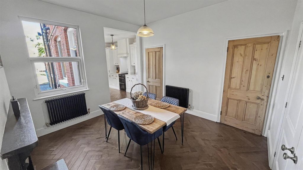 Property photo 3 of 22 Rear Reception Room