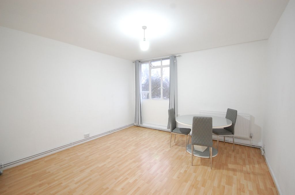 Property photo 1 of 7 Lounge