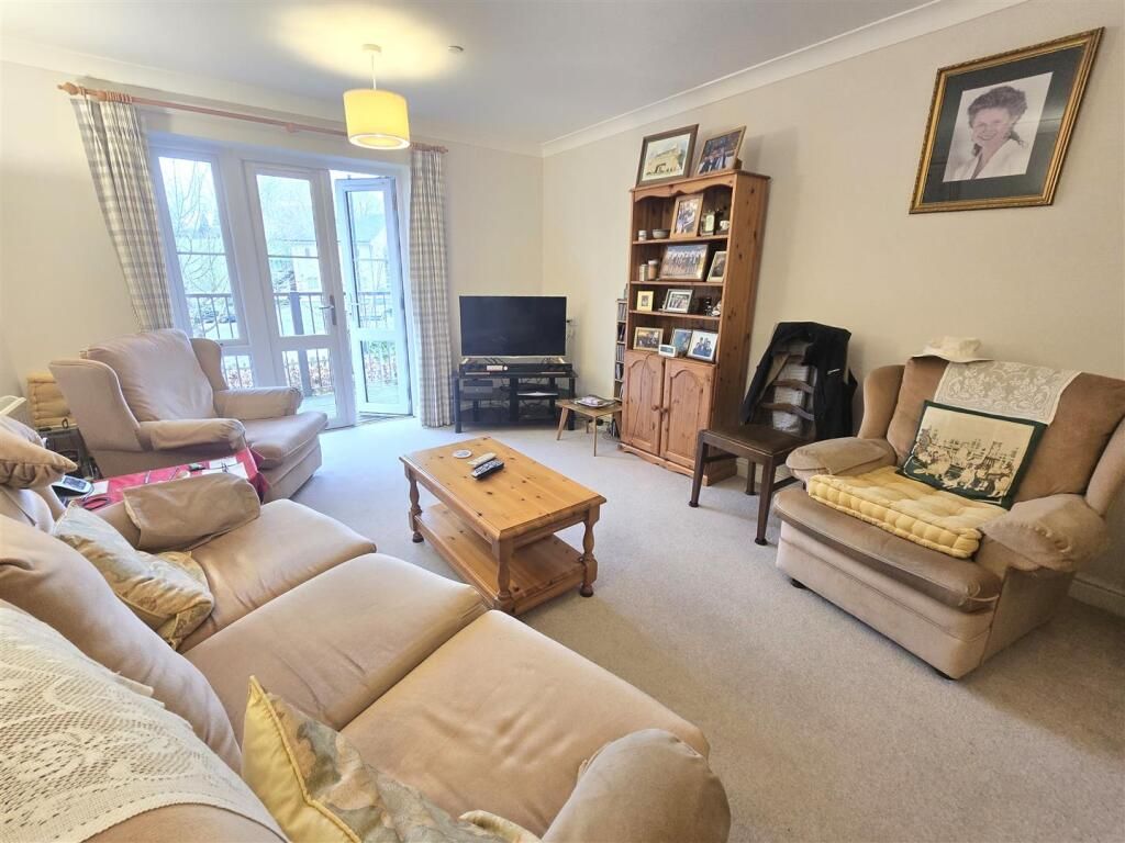 Property photo 3 of 15