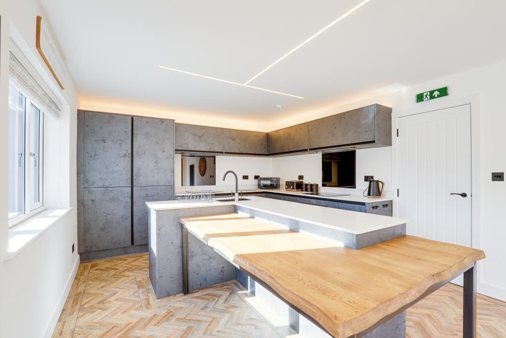 Property photo 2 of 16 629.Jpg