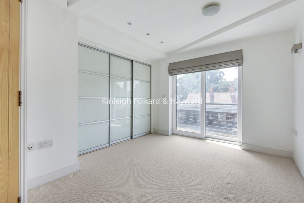 Property photo 3 of 8 748d2853-5c9E-424A-9