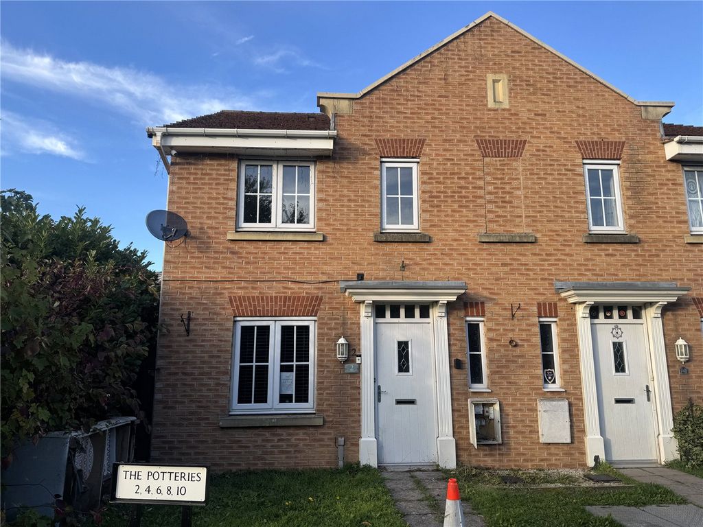 Property photo 1 of 15 Front