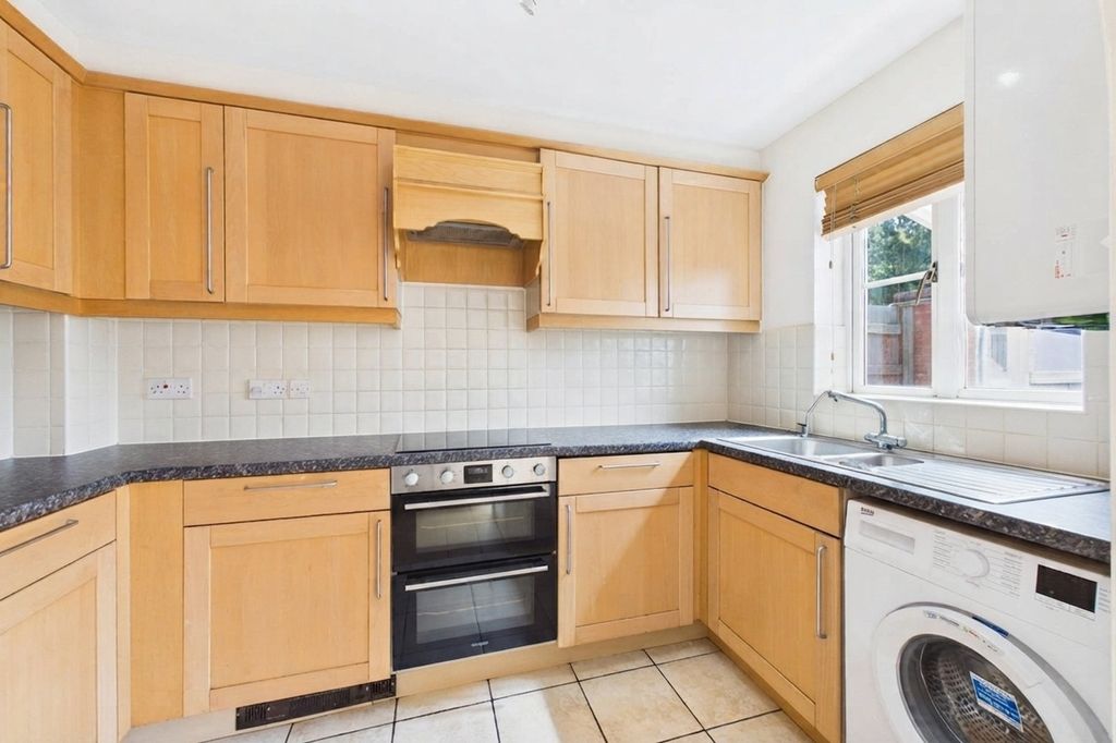 Property photo 2 of 8 Picture No. 02