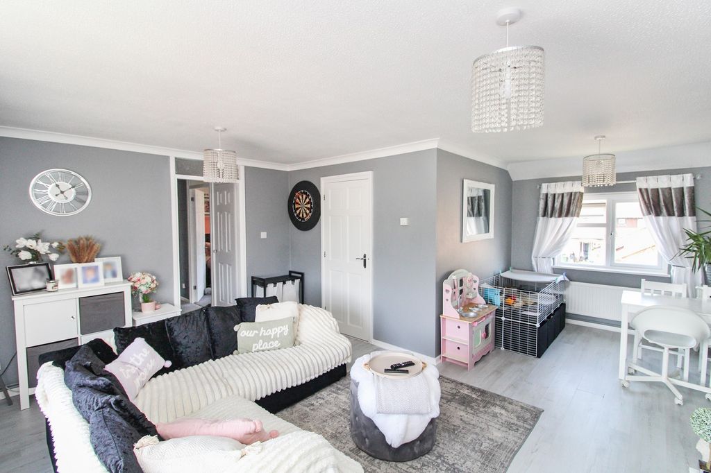 Property photo 1 of 11 Main Image