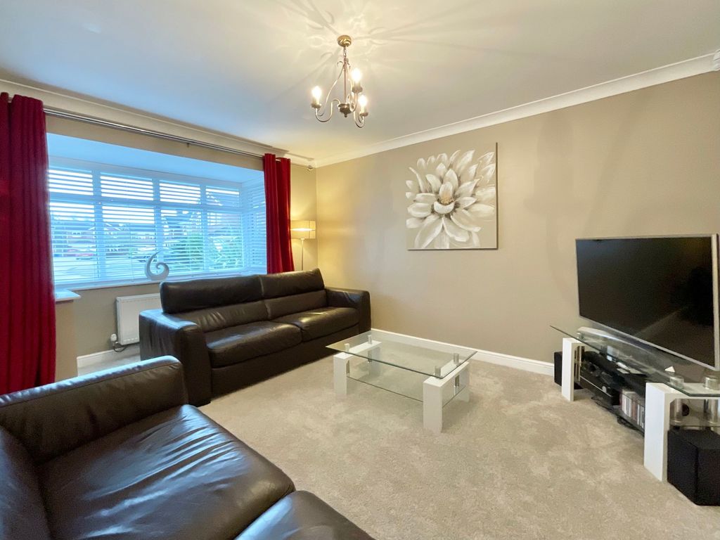 Property photo 3 of 25