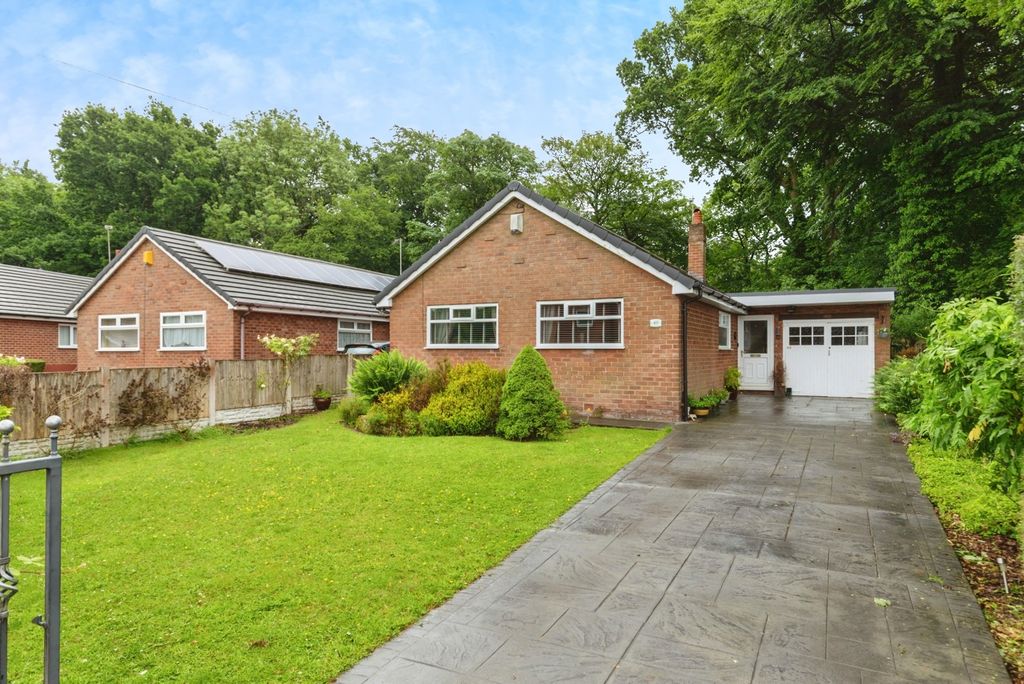 Property photo 1 of 17 Front