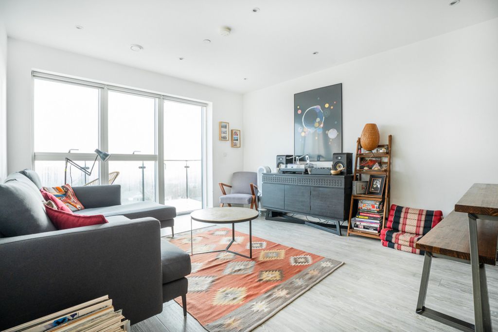 Property photo 2 of 10