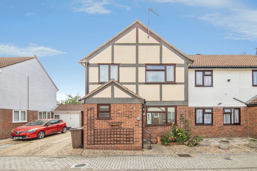 Property photo 1 of 18